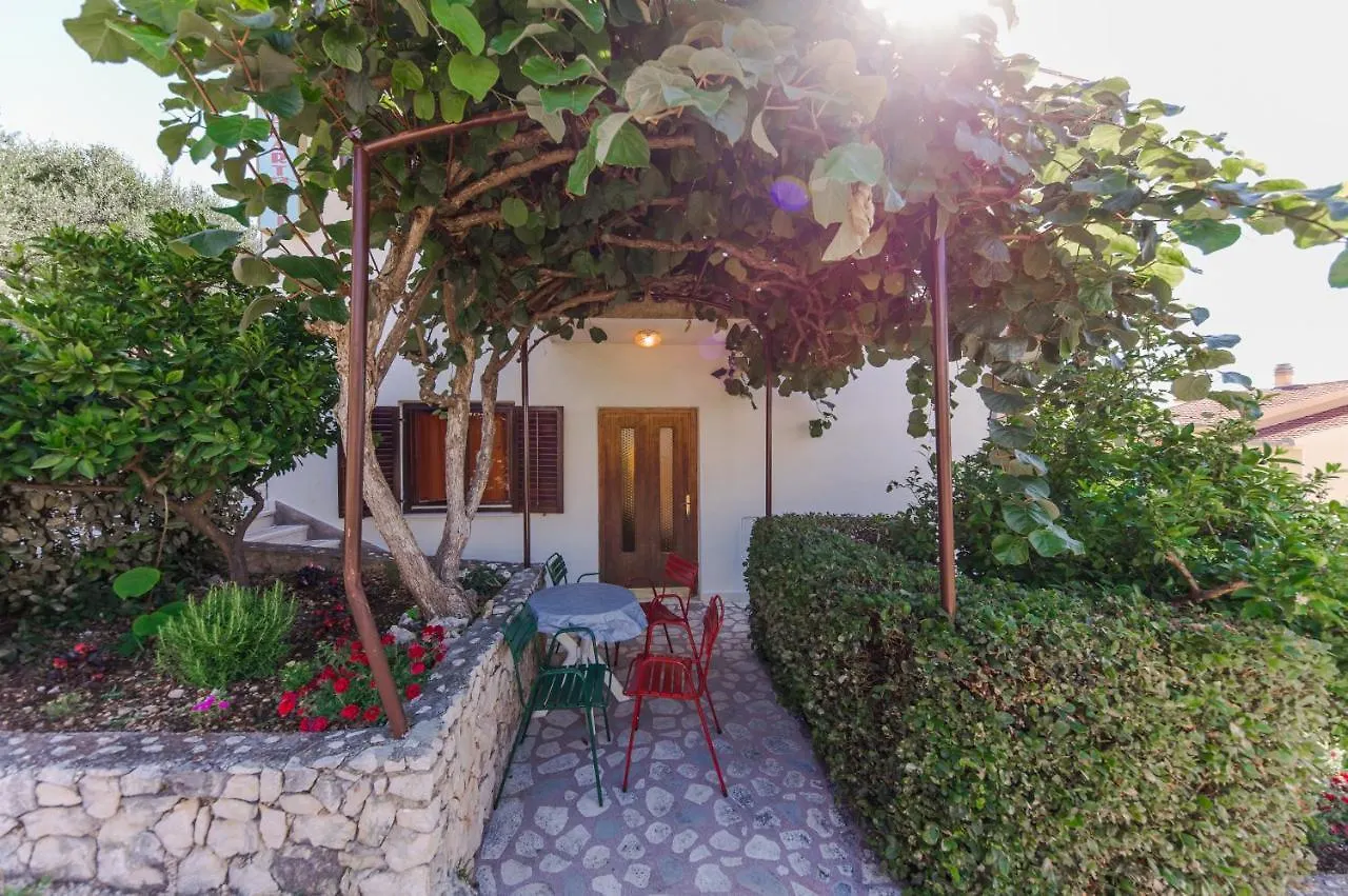 Vesna&Ivan Trogir Apartmán